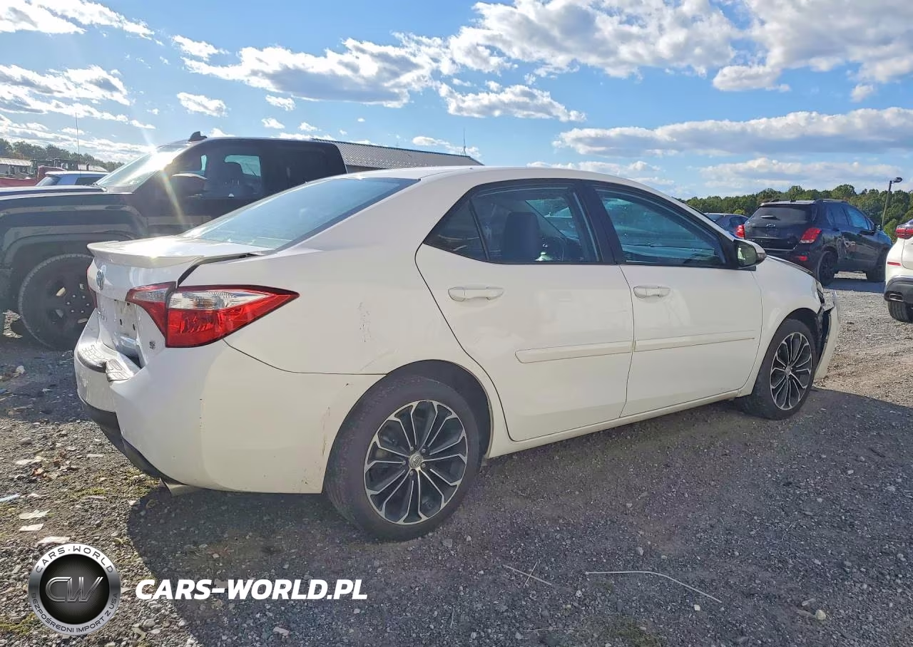 2016 Toyota Corolla S Plus VIN:2T1BURHE8GC702357 - 3