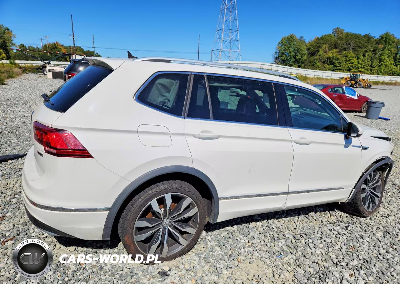 2020 Volkswagen Tiguan Sel Premium R-Line VIN:3VV4B7AX9LM154970 - 3