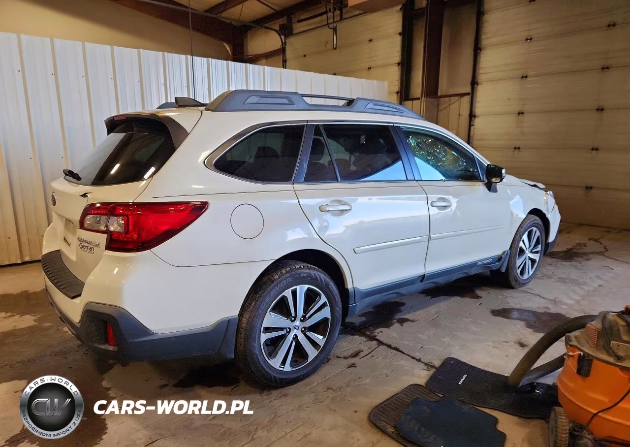 2018 Subaru Outback 2.5I Limited VIN:4S4BSANC4J3267181 - 3