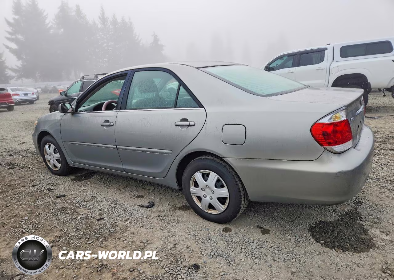 2005 Toyota Camry Le VIN:4T1BE32K45U623479 - 2