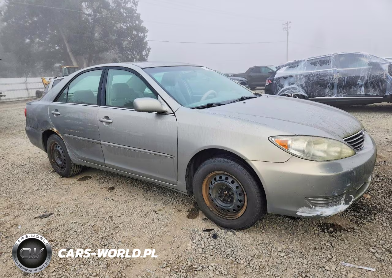 2005 Toyota Camry Le VIN:4T1BE32K45U623479 - 4