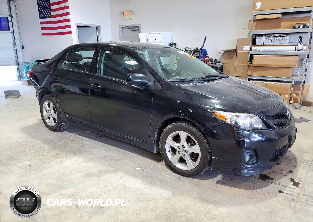 2011 Toyota Corolla S VIN:2T1BU4EE0BC733196 - 4