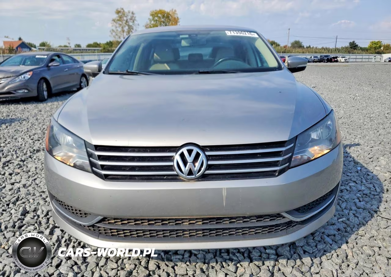 2014 Volkswagen Passat S VIN:1VWAT7A34EC108749 - 5
