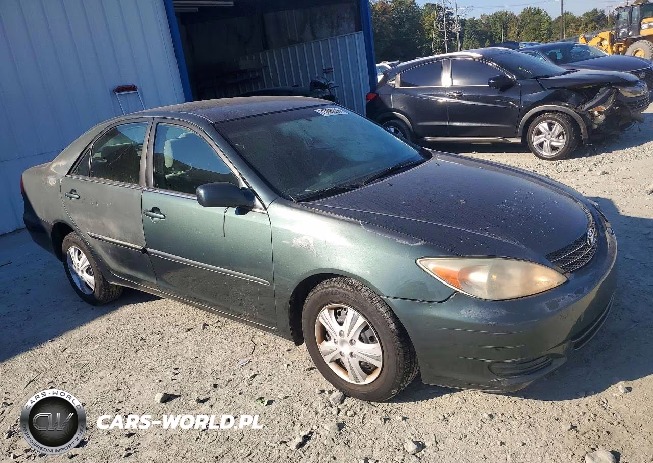 2004 Toyota Camry Le VIN:4T1BE32KX4U374202 - 4