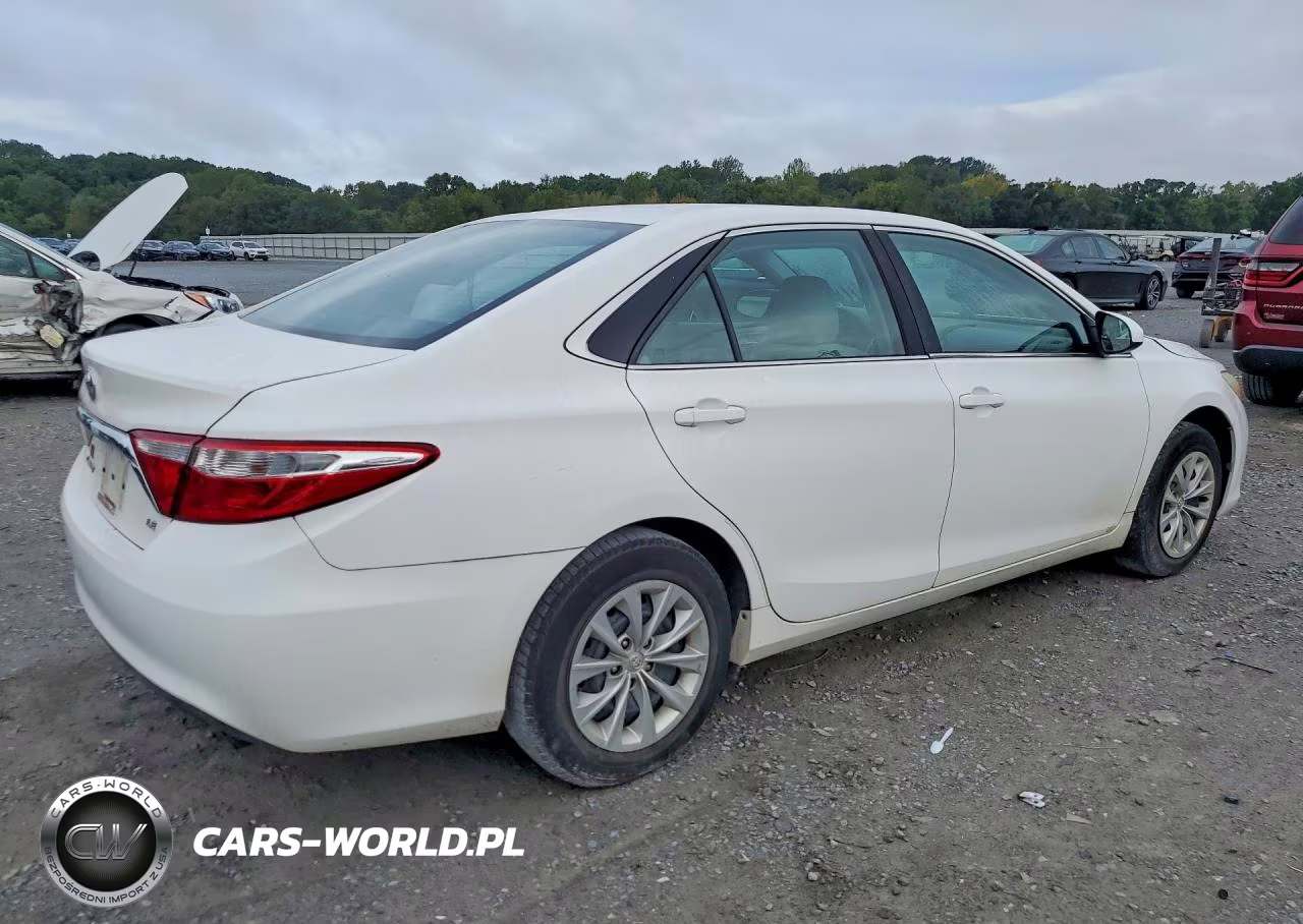2015 Toyota Camry Le VIN:4T1BF1FK9FU909342 - 3