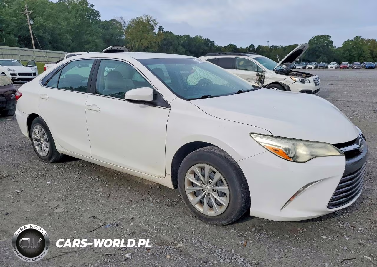 2015 Toyota Camry Le VIN:4T1BF1FK9FU909342 - 4