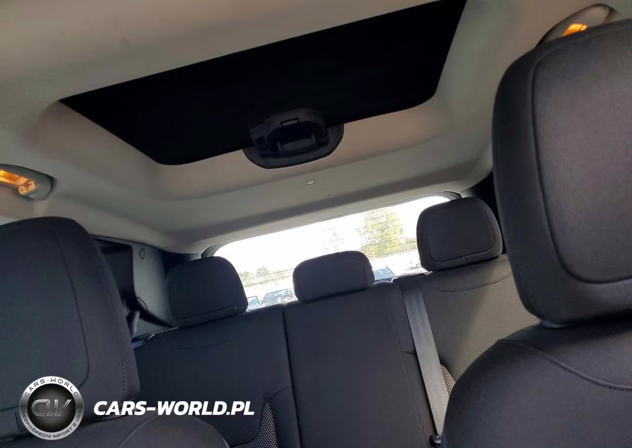 2016 Jeep Renegade Latitude VIN:ZACCJBBT3GPD53155 - 10