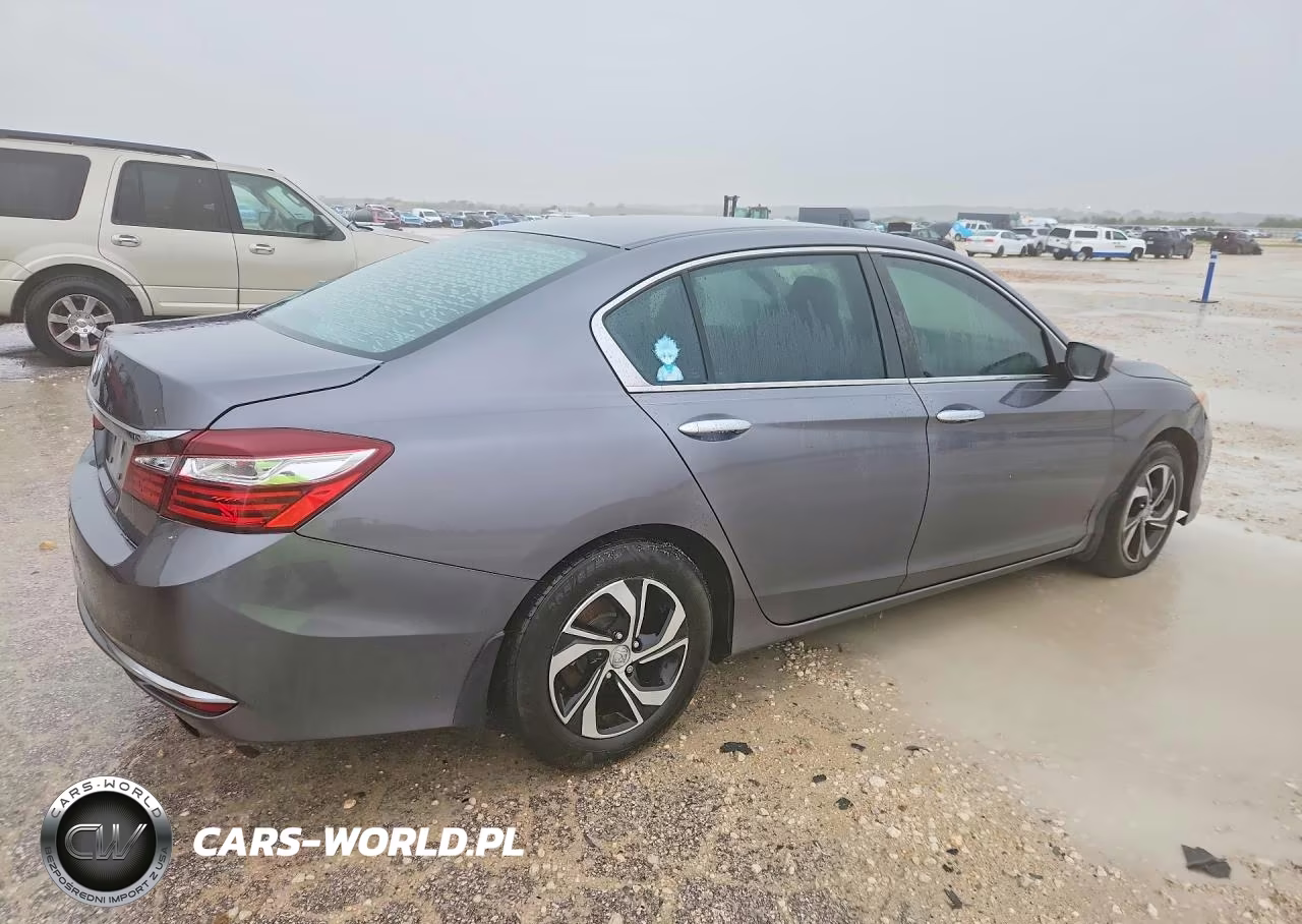 2017 Honda Accord Lx VIN:1HGCR2E31HA217906 - 3