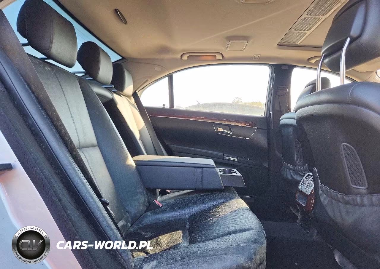 2009 Mercedes-Benz S 550 VIN:WDDNG71X79A239757 - 10
