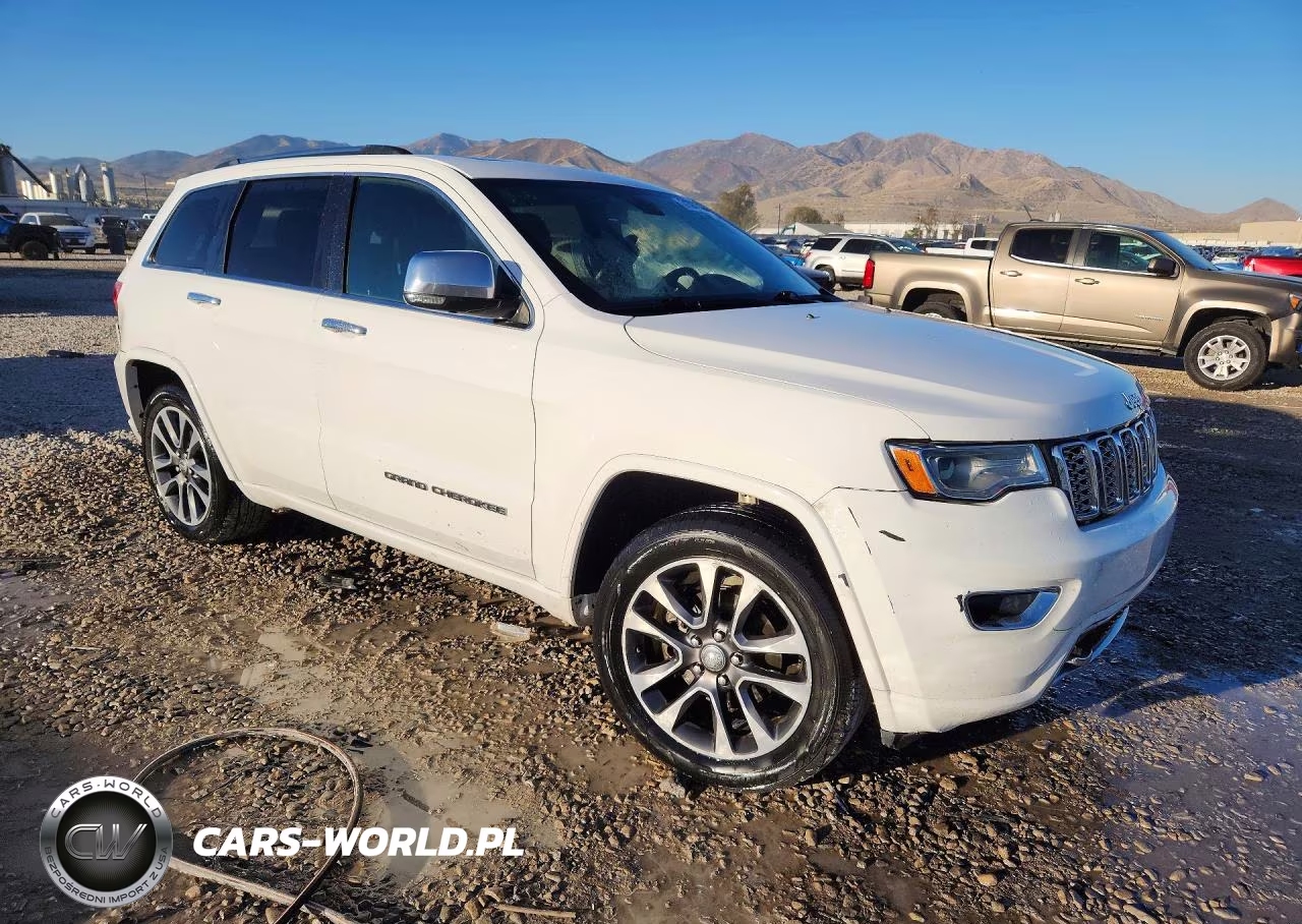 2017 Jeep Grand Cherokee Overland VIN:1C4RJFCG5HC867548 - 4