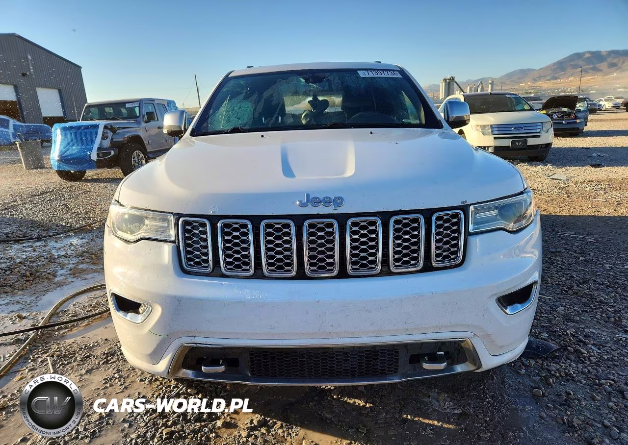 2017 Jeep Grand Cherokee Overland VIN:1C4RJFCG5HC867548 - 5
