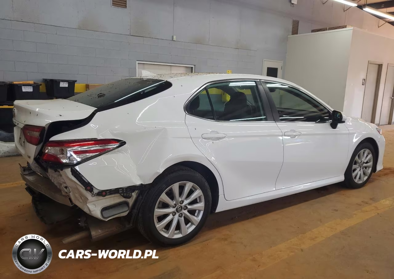 2019 Toyota Camry L VIN:4T1B11HK5KU266882 - 3