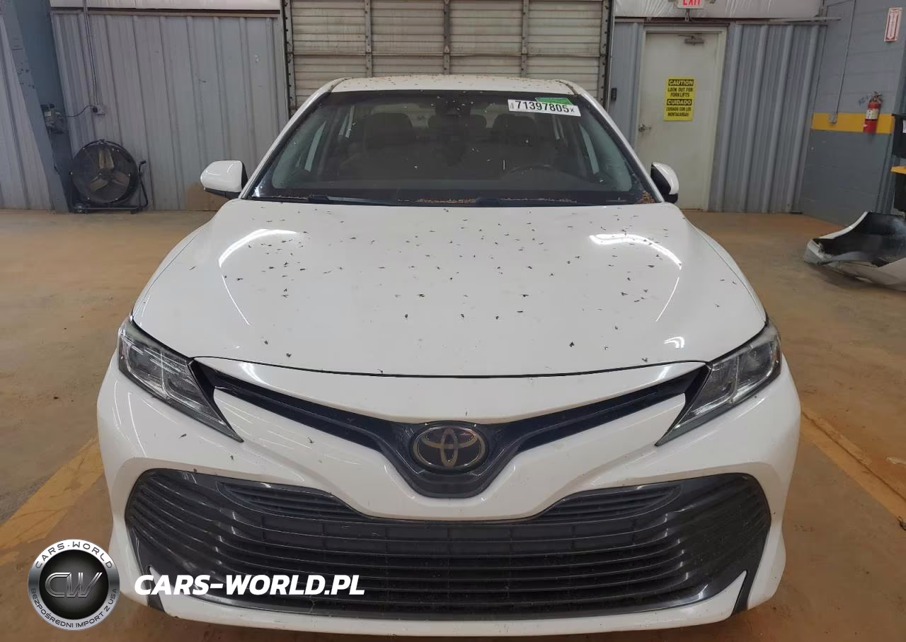 2019 Toyota Camry L VIN:4T1B11HK5KU266882 - 5