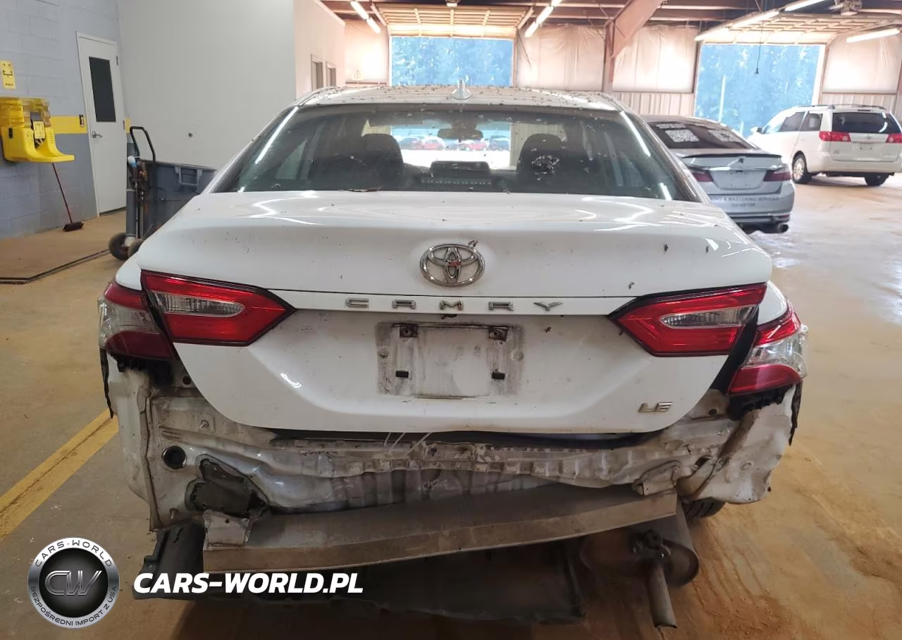 2019 Toyota Camry L VIN:4T1B11HK5KU266882 - 6