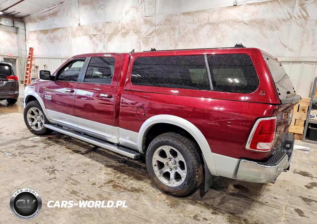 2018 Ram 1500 Laramie VIN:1C6RR7VM8JS258491 - 2