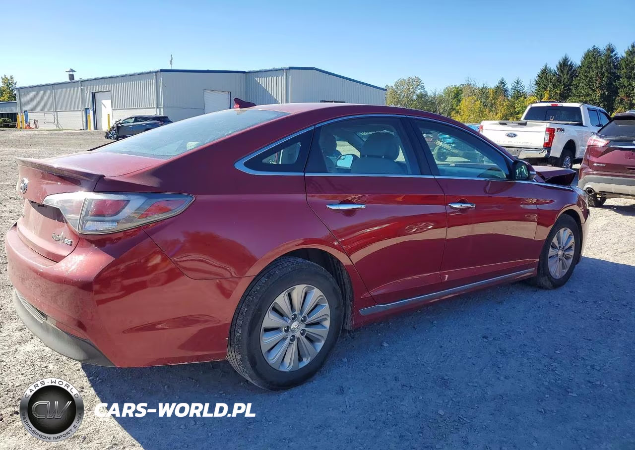 2016 Hyundai Sonata Hybrid Se VIN:KMHE24L1XGA015567 - 3