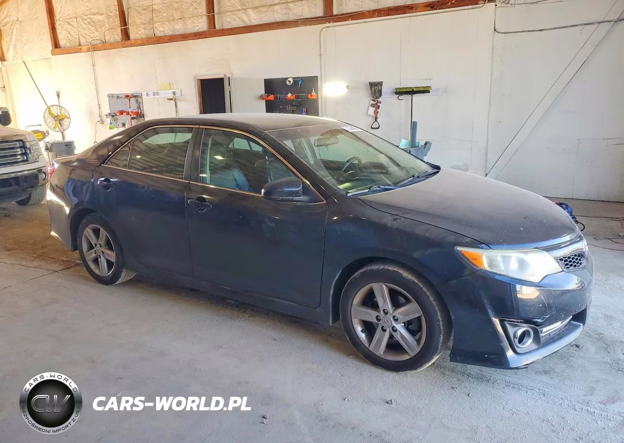 2013 Toyota Camry Se VIN:4T1BF1FK4DU671719 - 4