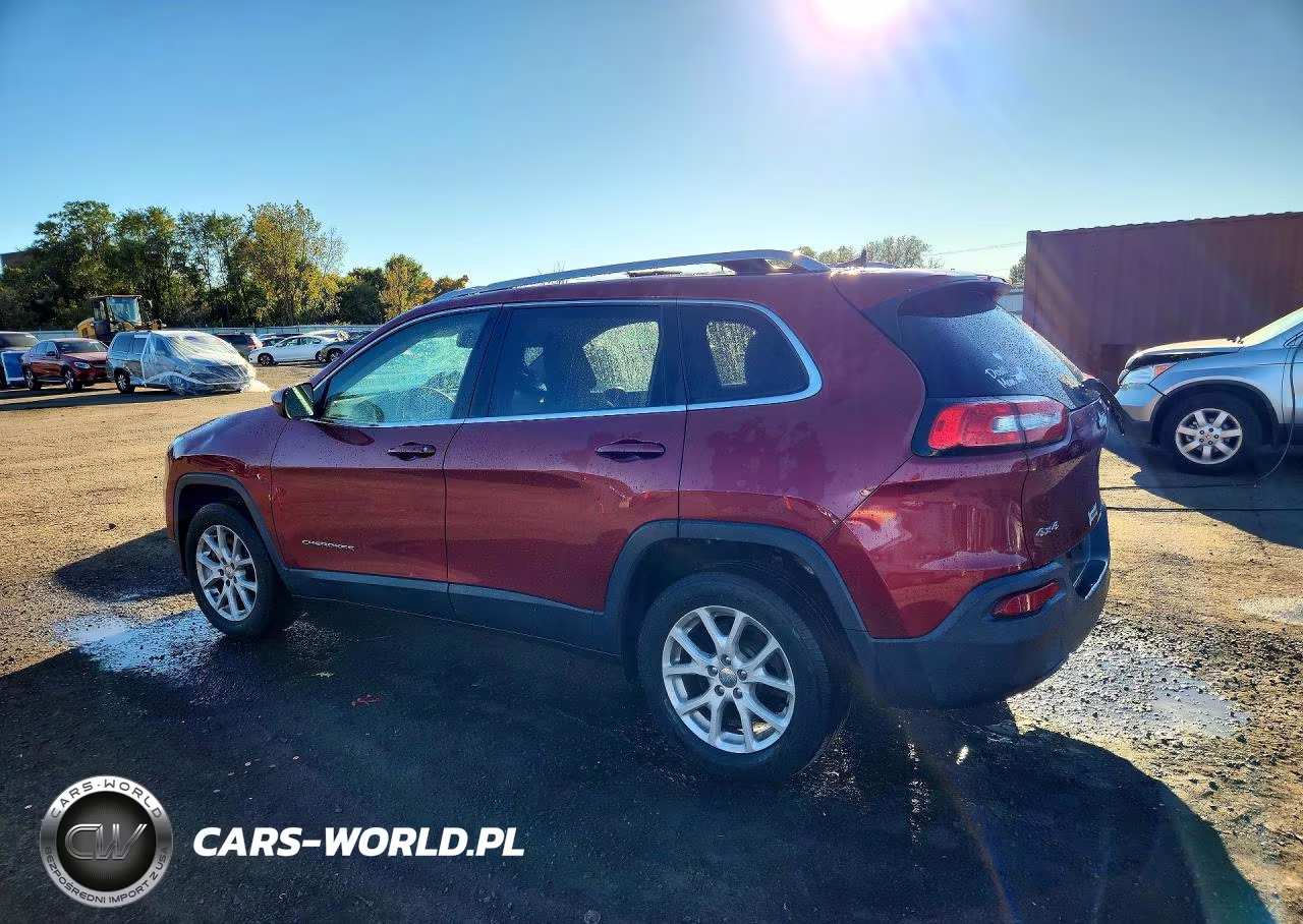 2016 Jeep Cherokee Latitude VIN:1C4PJMCB6GW371610 - 2