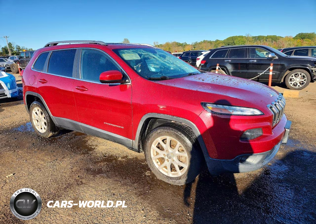 2016 Jeep Cherokee Latitude VIN:1C4PJMCB6GW371610 - 4