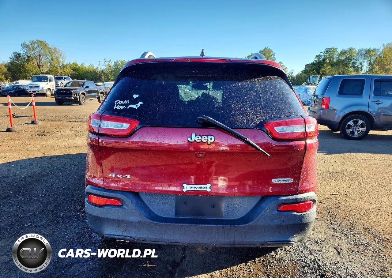 2016 Jeep Cherokee Latitude VIN:1C4PJMCB6GW371610 - 6