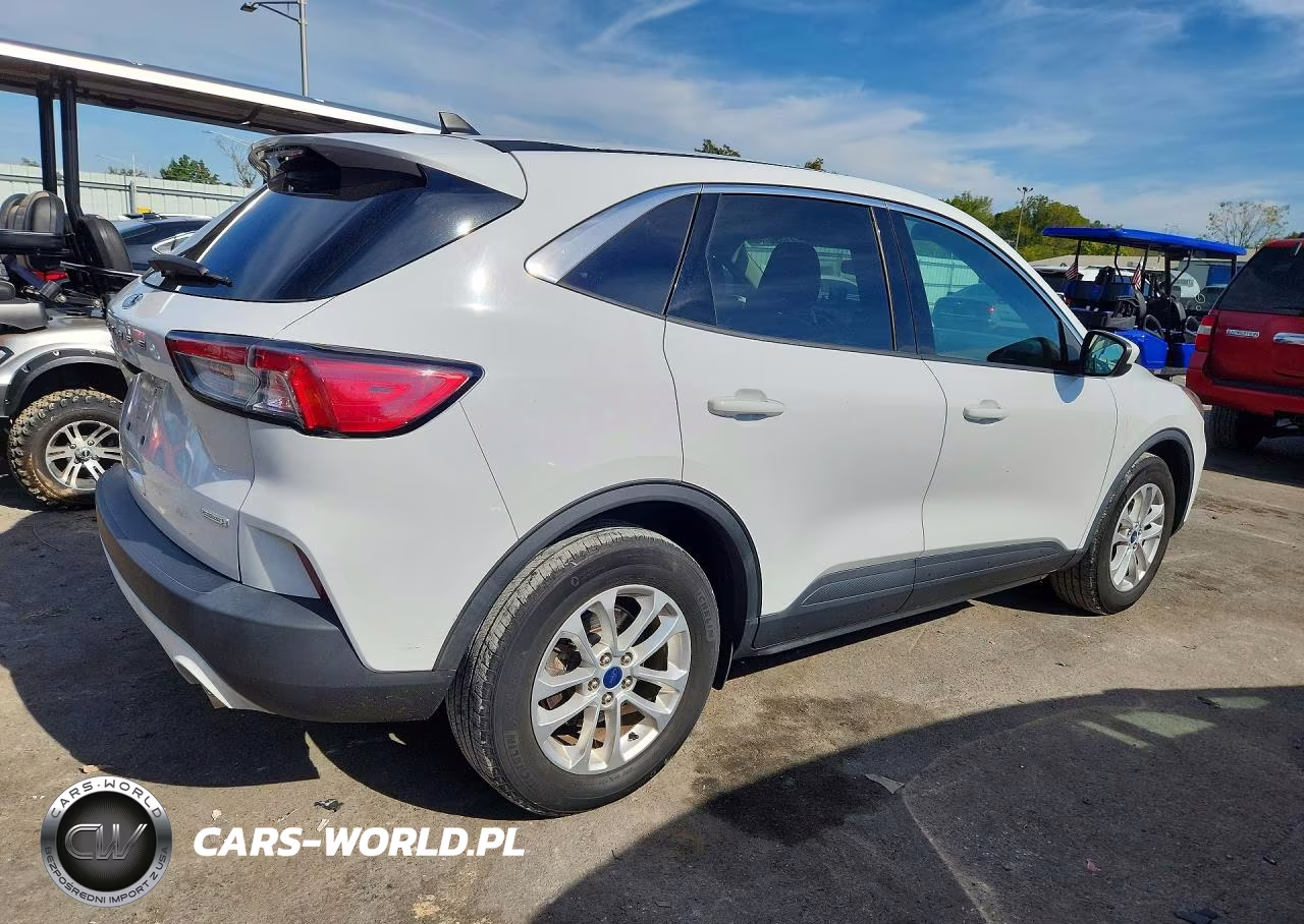 2020 Ford Escape Se VIN:1FMCU0G68LUB54864 - 3