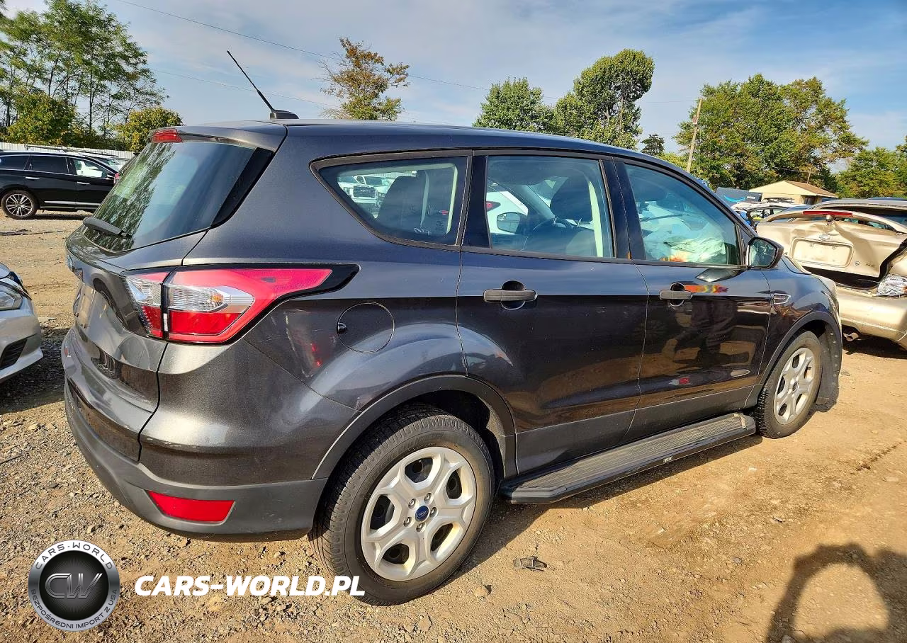 2017 Ford Escape S VIN:1FMCU0F78HUB64568 - 3