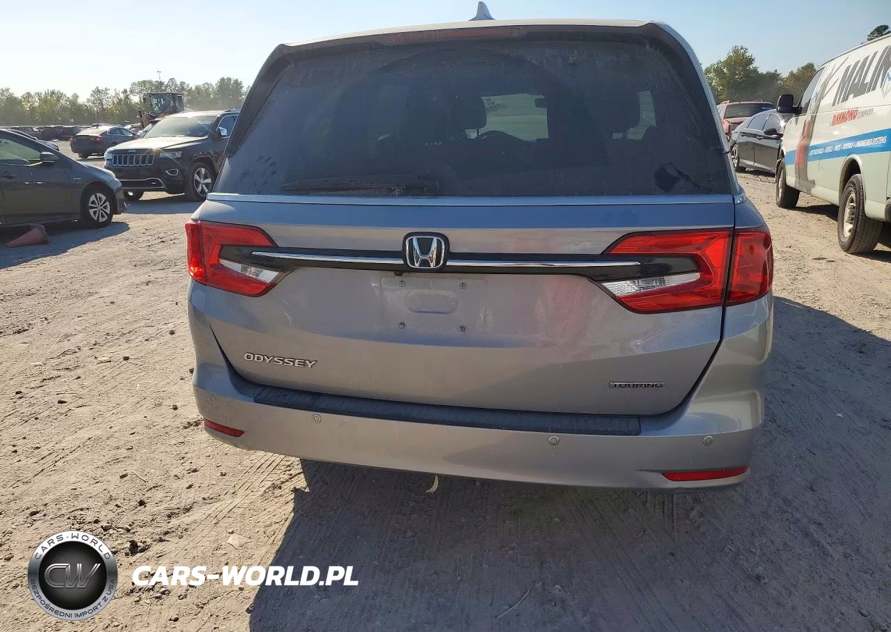 2022 Honda Odyssey Touring VIN:5FNRL6H8XNB048691 - 6