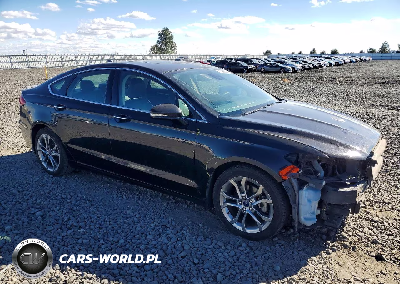 2020 Ford Fusion Titanium VIN:3FA6P0RU2LR157163 - 4