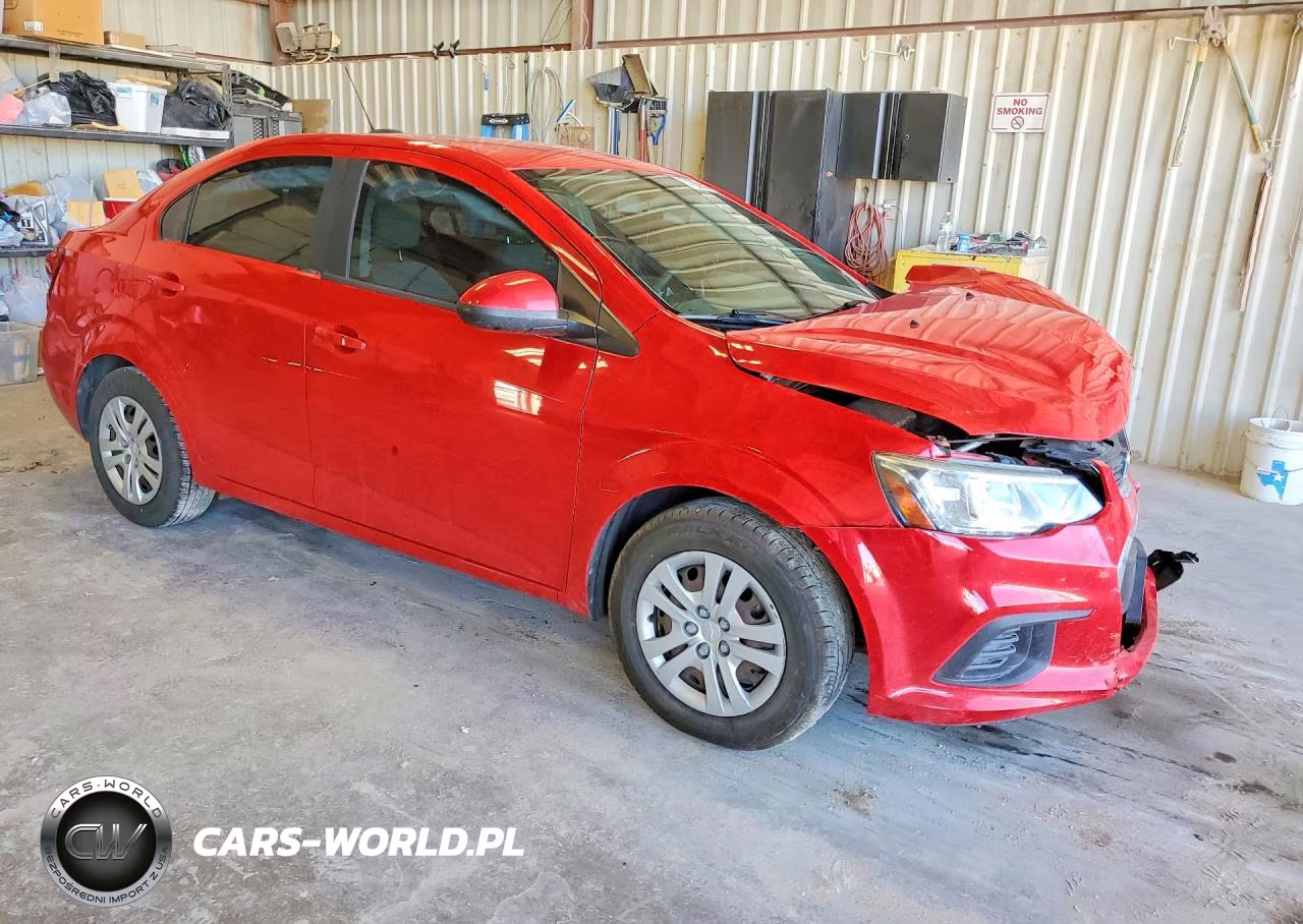 2018 Chevrolet Sonic Ls VIN:1G1JB5SH5J4117283 - 4