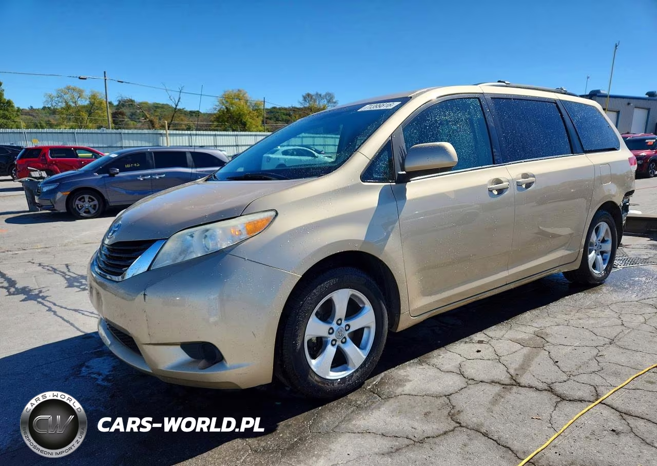 2012 Toyota Sienna Le