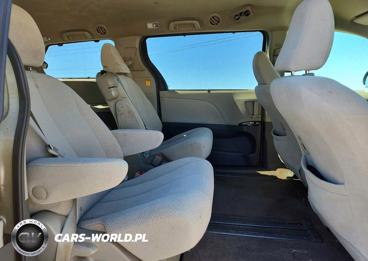 2012 Toyota Sienna Le VIN:5TDKK3DC5CS257147 - 11