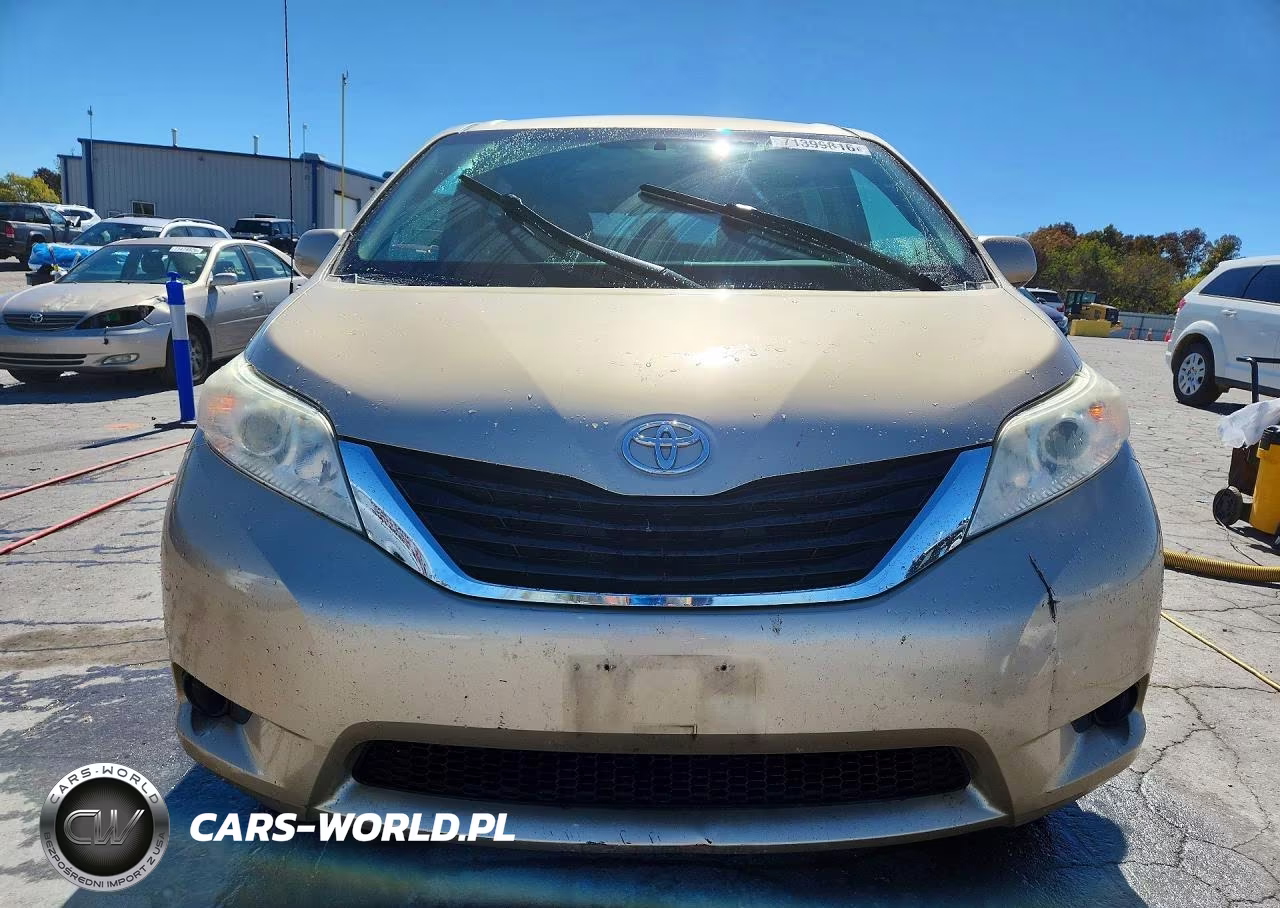 2012 Toyota Sienna Le VIN:5TDKK3DC5CS257147 - 5