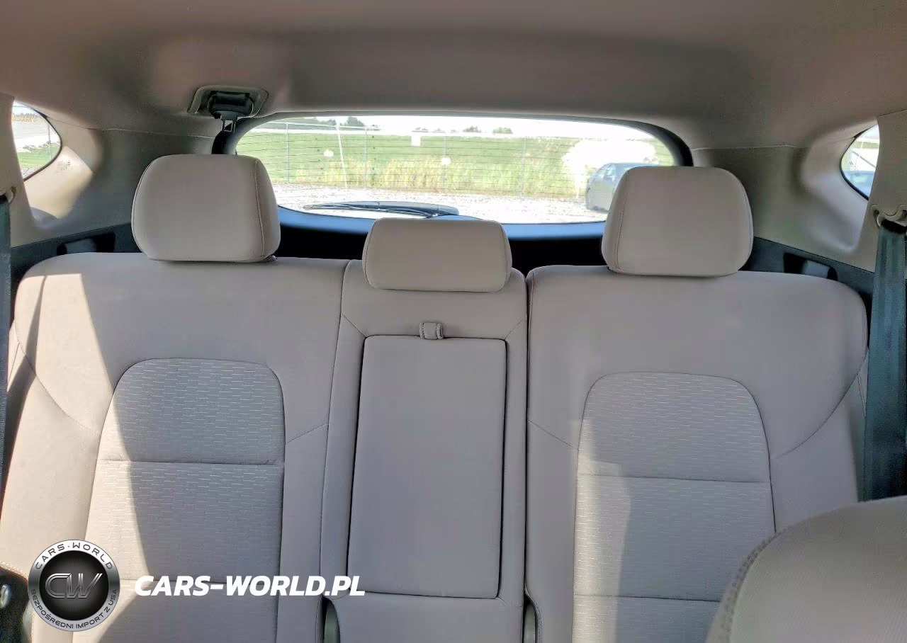 2021 Hyundai Tucson Value VIN:KM8J33A47MU301728 - 10