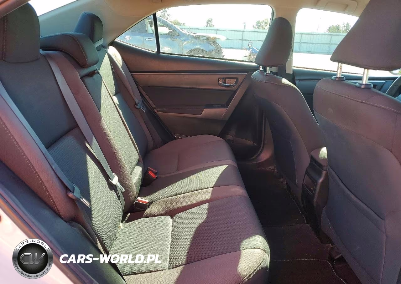 2018 Toyota Corolla Le Eco VIN:5YFBPRHE3JP761511 - 10
