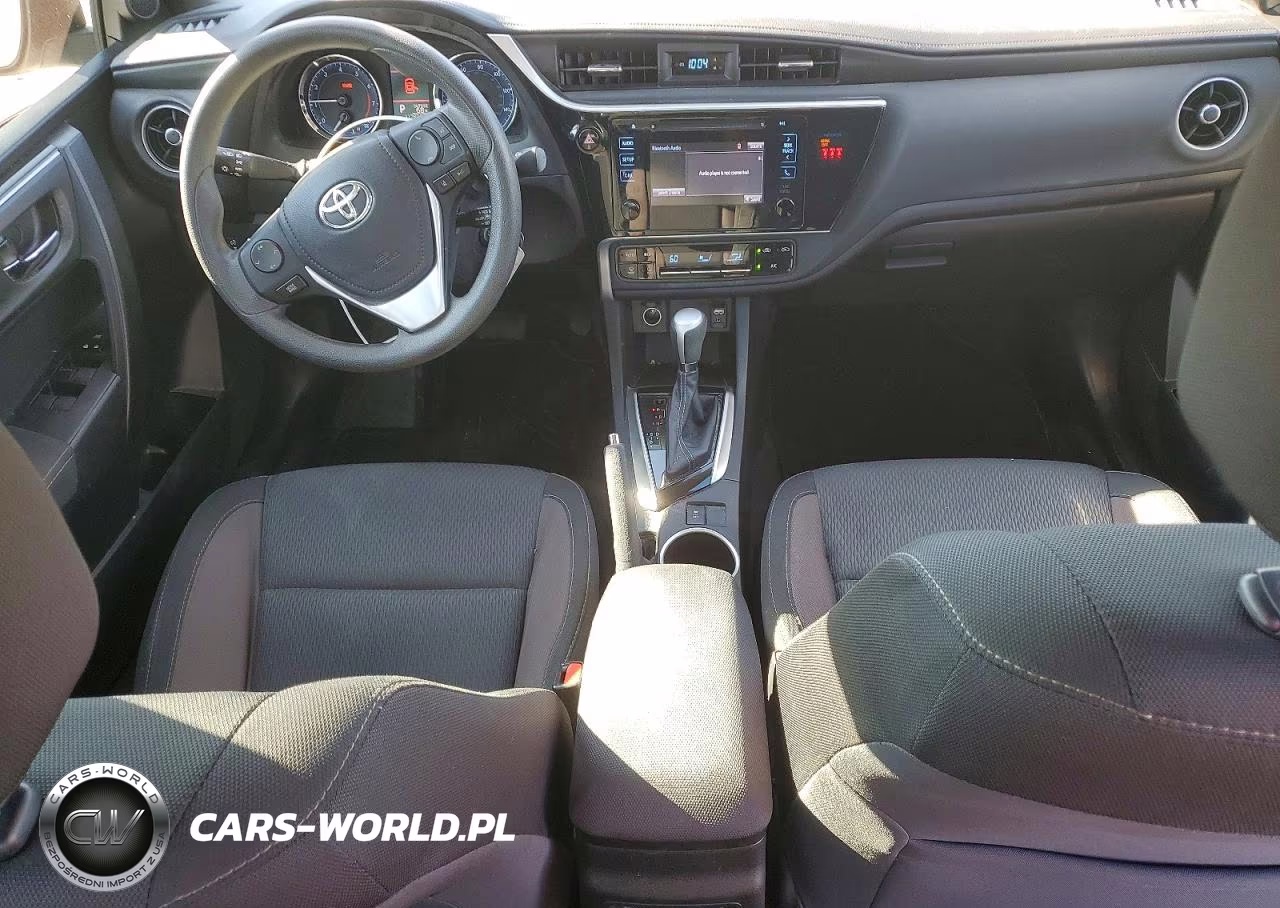 2018 Toyota Corolla Le Eco VIN:5YFBPRHE3JP761511 - 8