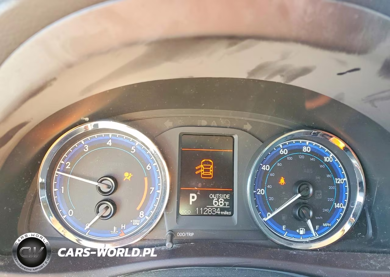 2018 Toyota Corolla Le Eco VIN:5YFBPRHE3JP761511 - 9