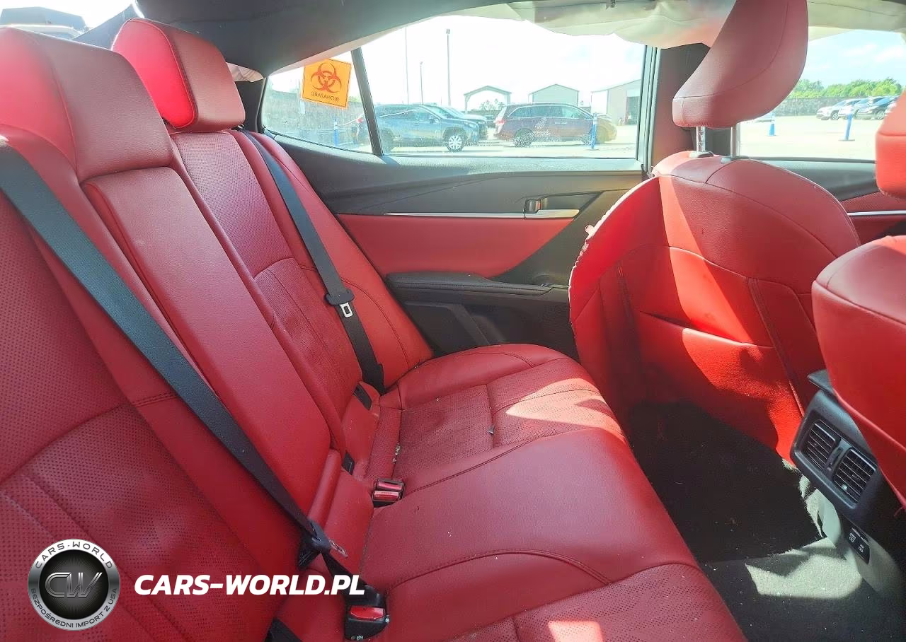 2026 Toyota Camry Xse VIN:4T1DAACK1TU679299 - 10
