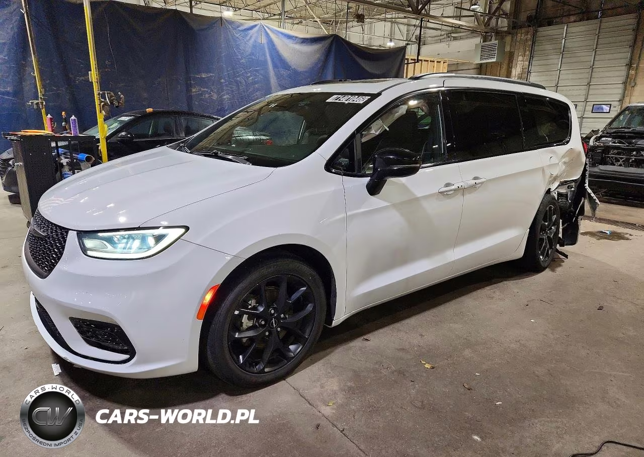 2025 Chrysler Pacifica Limited VIN:2C4RC1GG3SR529409 - 1