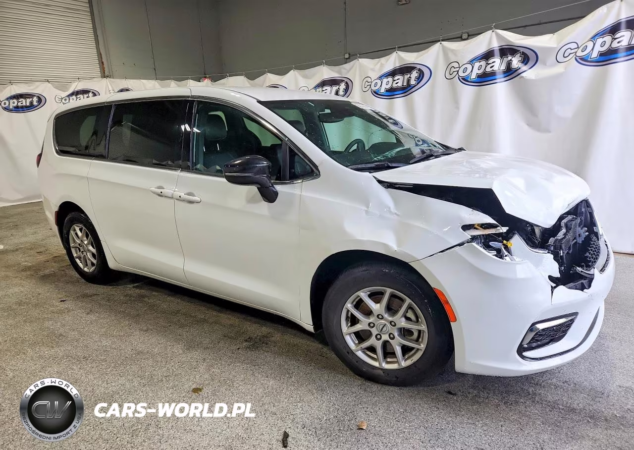2025 Chrysler Pacifica Select VIN:2C4RC1BGXSR502408 - 4