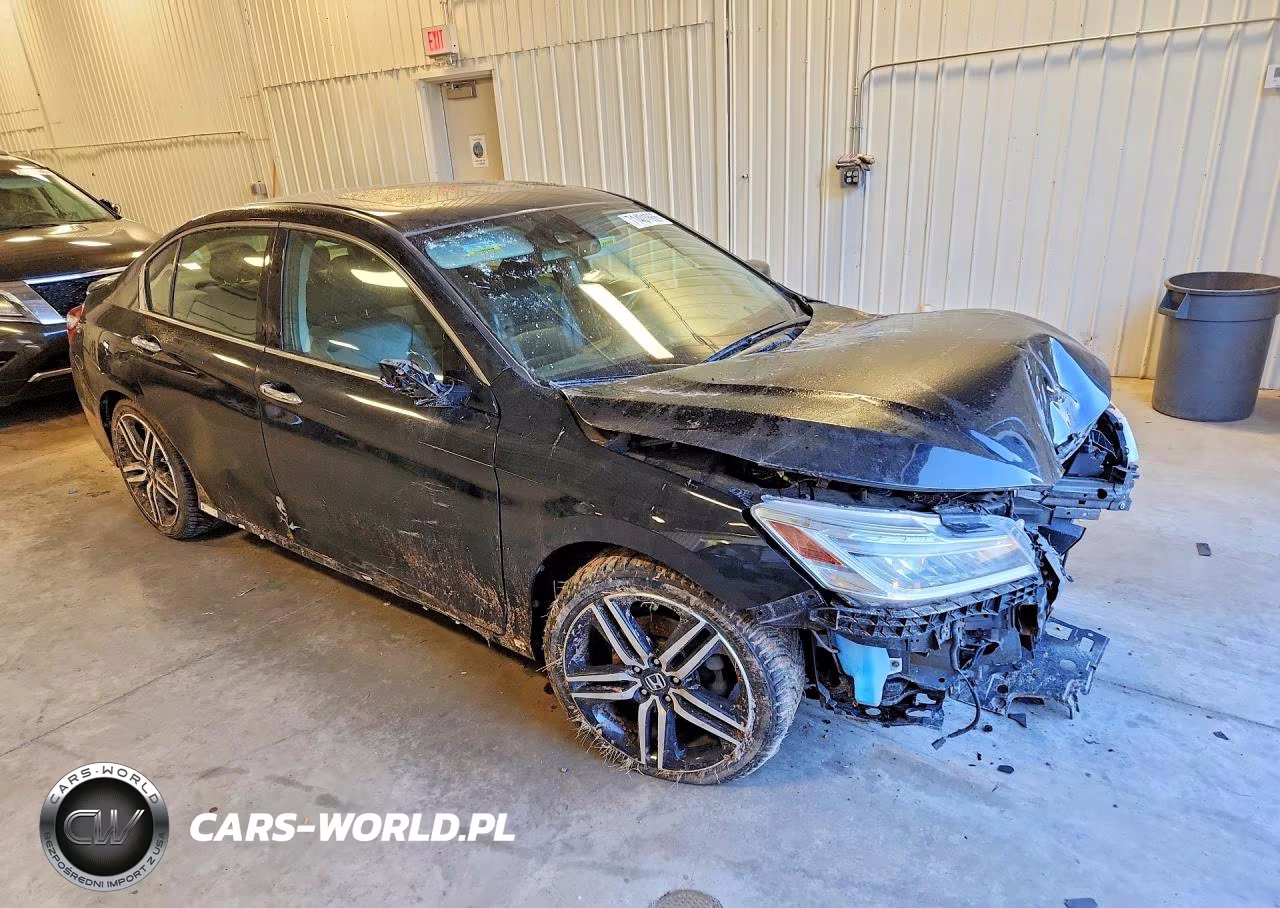 2016 Honda Accord Touring VIN:1HGCR3F96GA018163 - 4