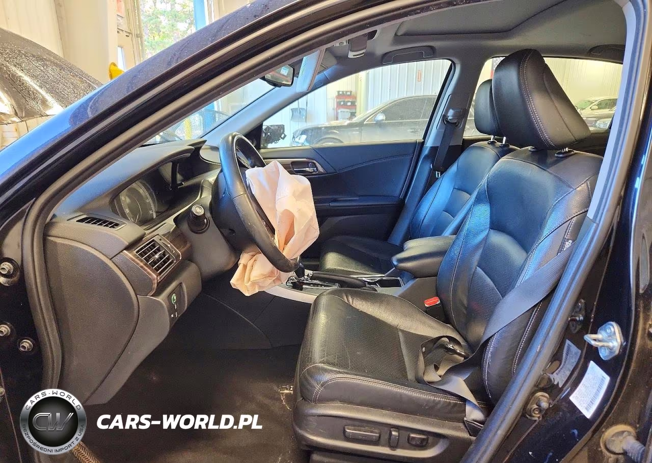 2016 Honda Accord Touring VIN:1HGCR3F96GA018163 - 7