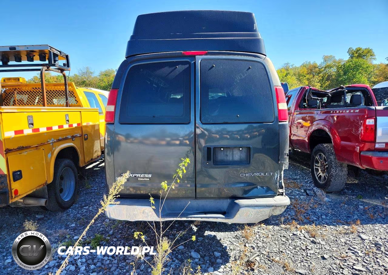 2004 Chevrolet Express G3500 VIN:1GBHG39UX41242496 - 6