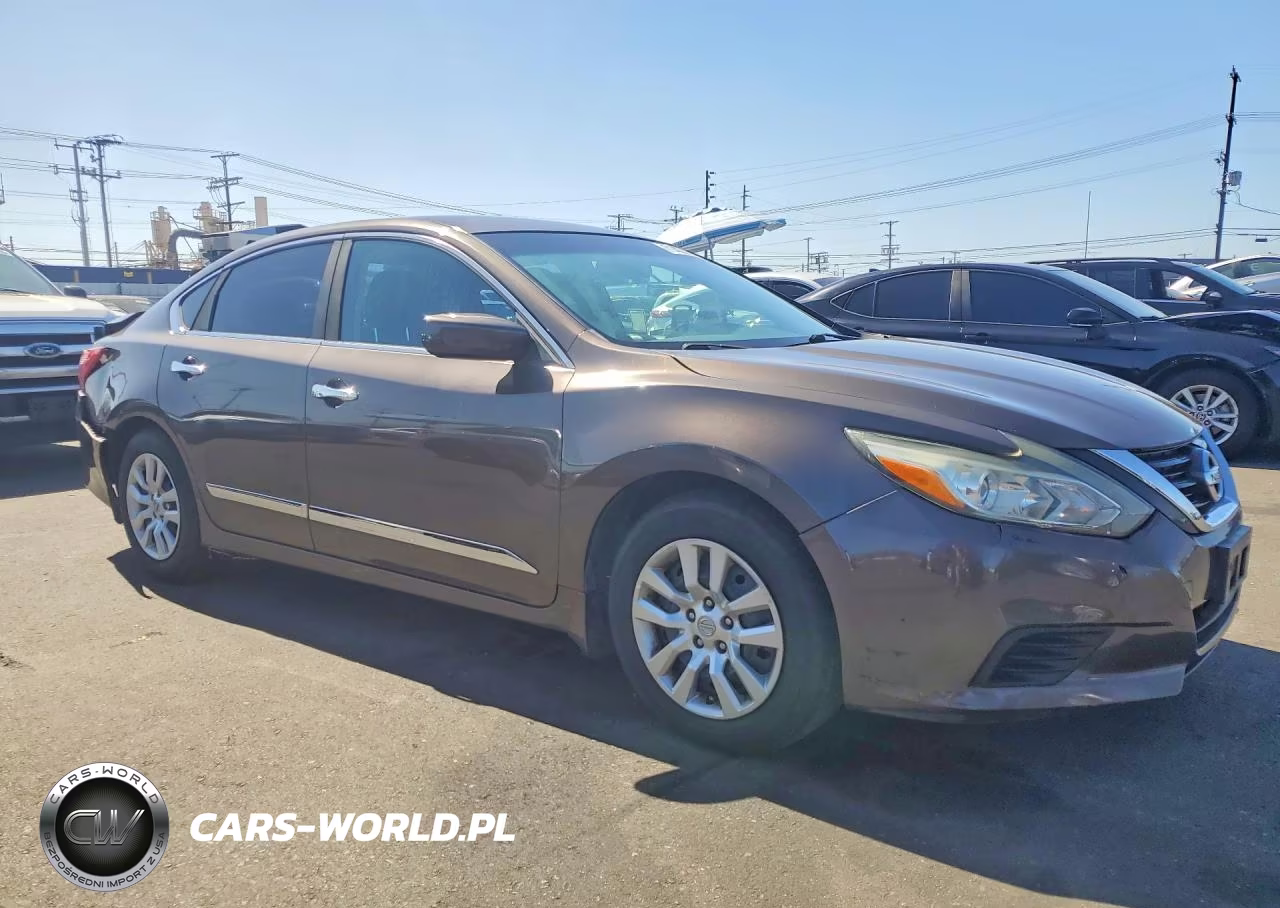 2016 Nissan Altima VIN:1N4AL3AP4GN332468 - 4