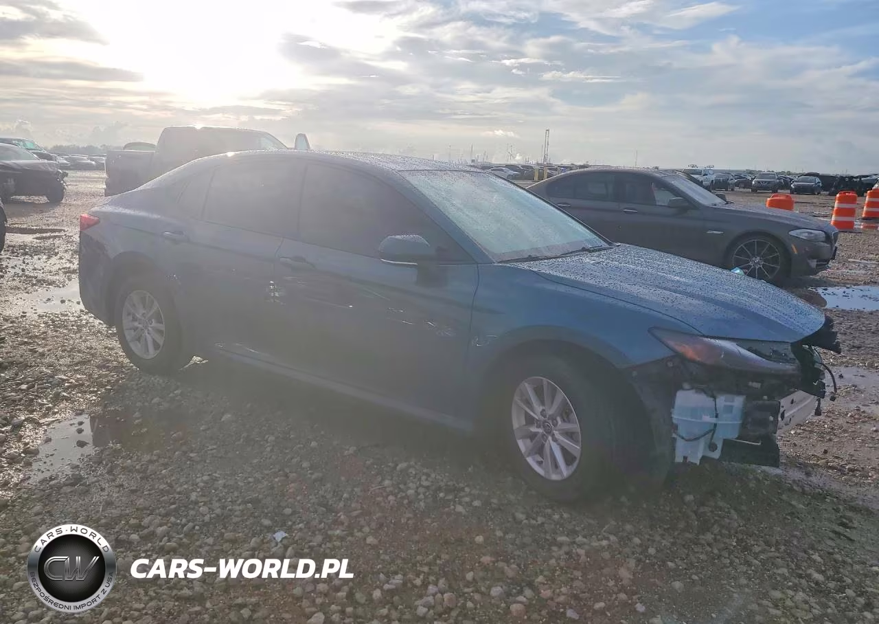 2026 Toyota Camry Le VIN:4T1DAACK6TU708845 - 4