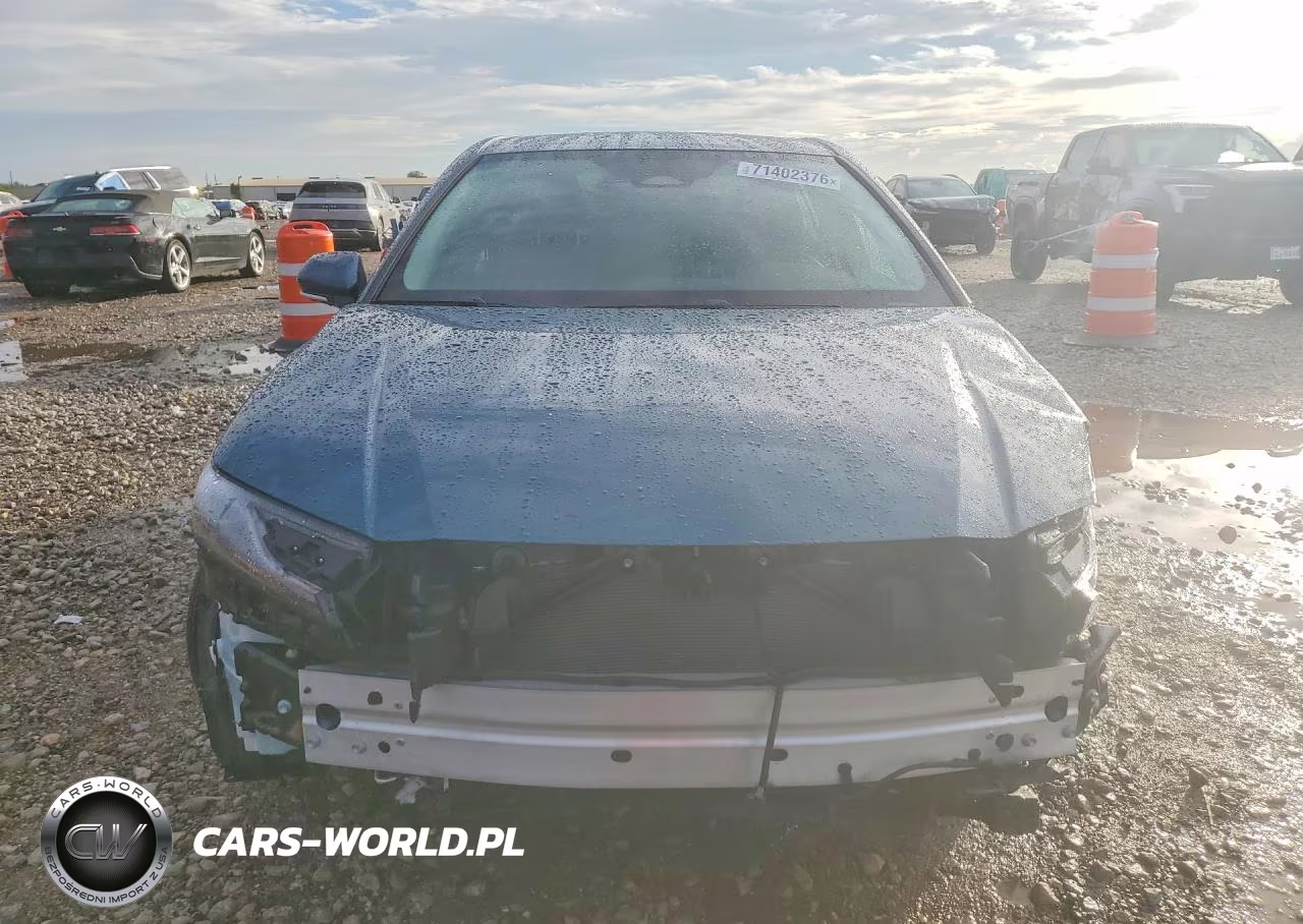 2026 Toyota Camry Le VIN:4T1DAACK6TU708845 - 5