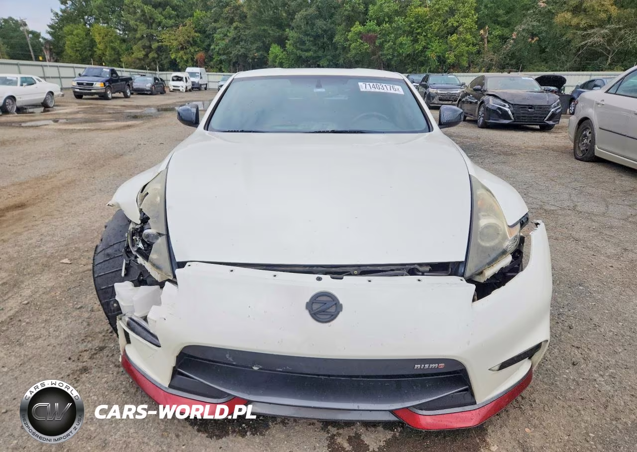 2018 Nissan 370Z Base VIN:JN1AZ4EH1JM572045 - 5