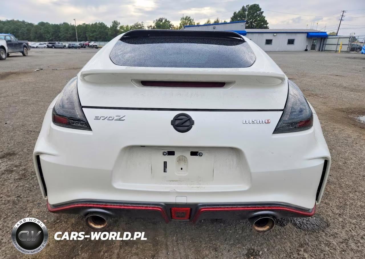 2018 Nissan 370Z Base VIN:JN1AZ4EH1JM572045 - 6