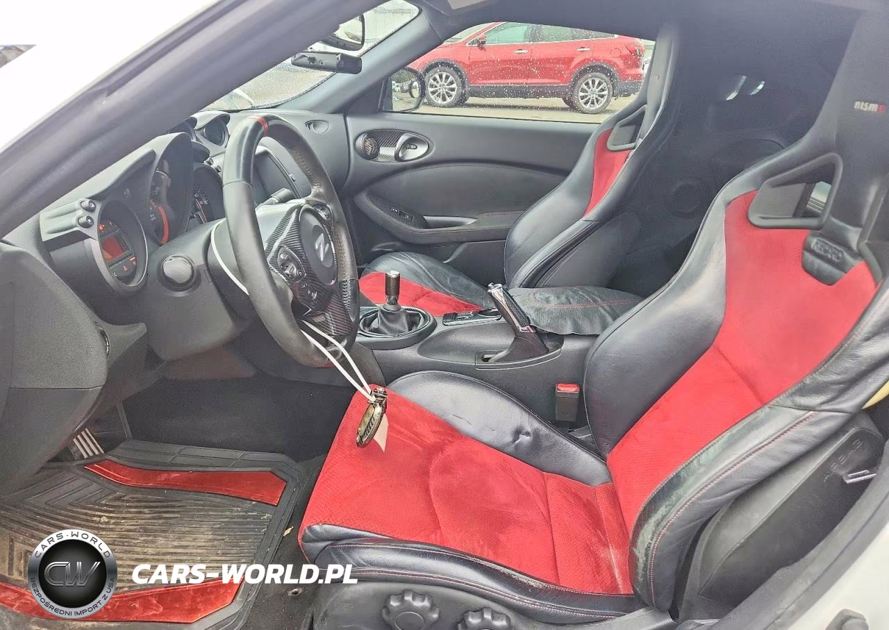 2018 Nissan 370Z Base VIN:JN1AZ4EH1JM572045 - 7