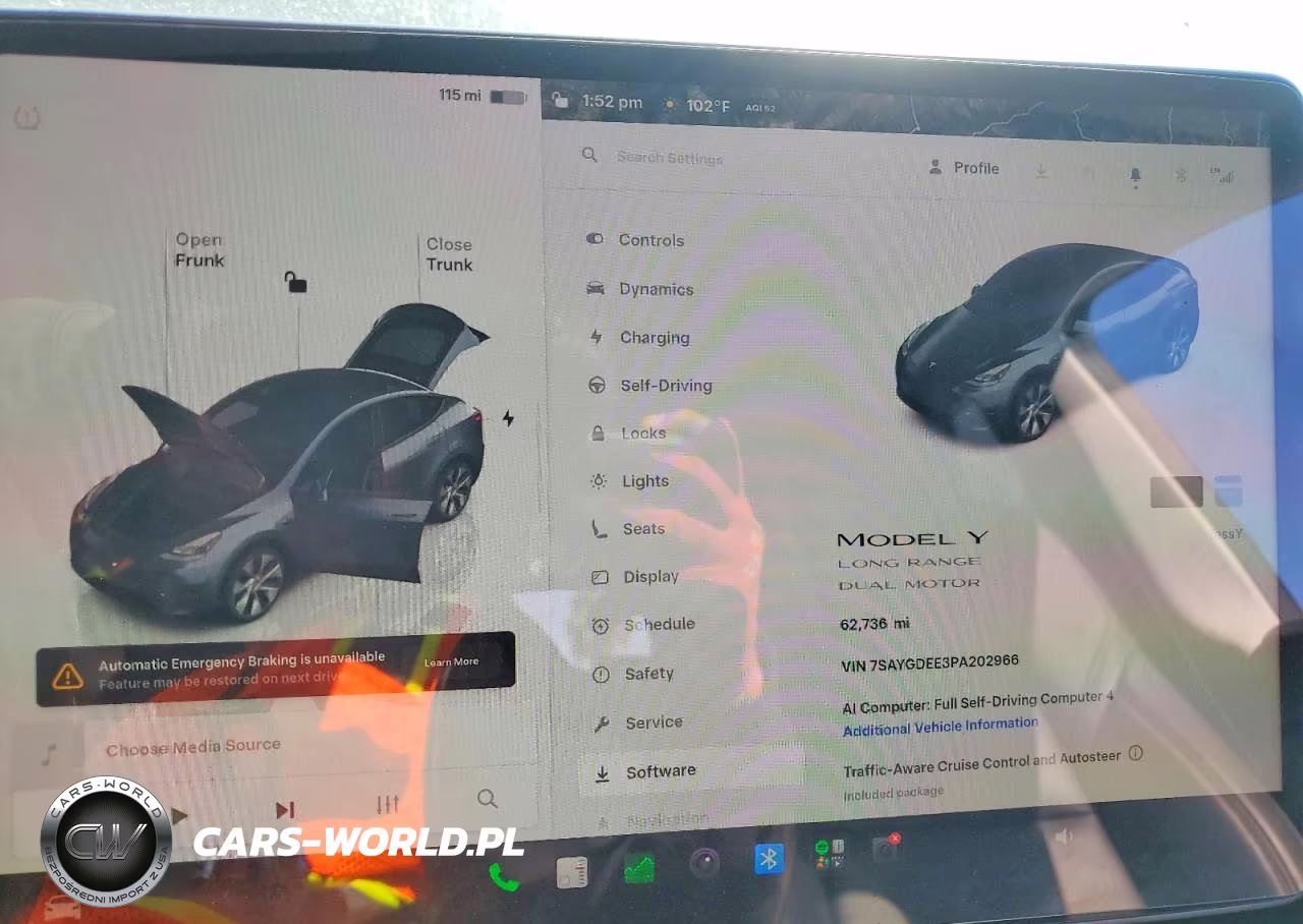 2023 Tesla Model Y VIN:7SAYGDEE3PA202966 - 9