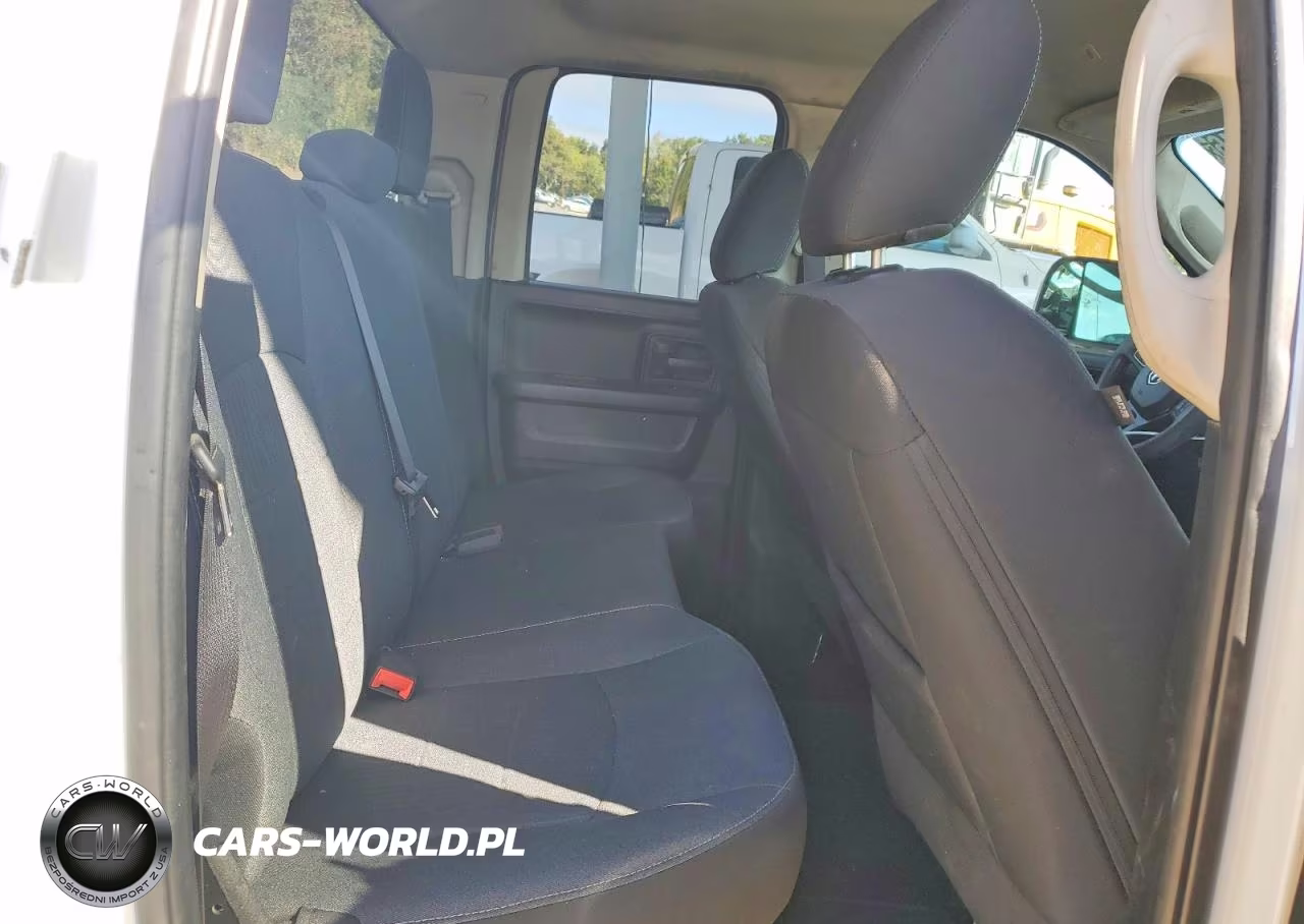2021 Ram 1500 Classic Tradesman VIN:1C6RR6FTXMS517793 - 10